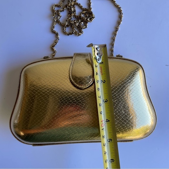 Andre Cellini Vintage Mini metallic hardcover evening handbag gold shoulder bag - Picture 11 of 15